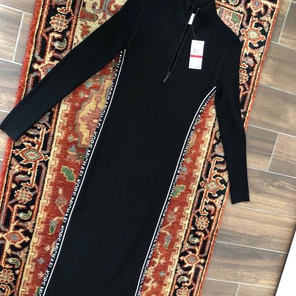 logo tape ribbed knit dress